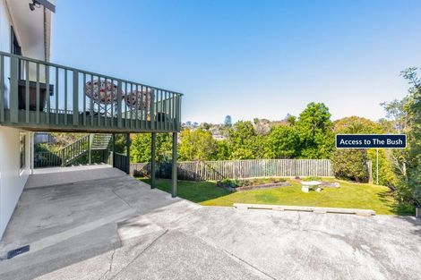 Photo of property in 10 Oliver Twist Avenue, Mellons Bay, Auckland, 2014