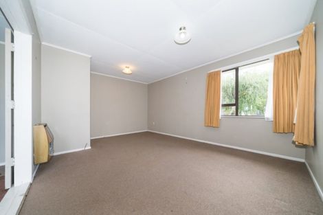 Photo of property in 57 Tararua Terrace, Cloverlea, Palmerston North, 4412