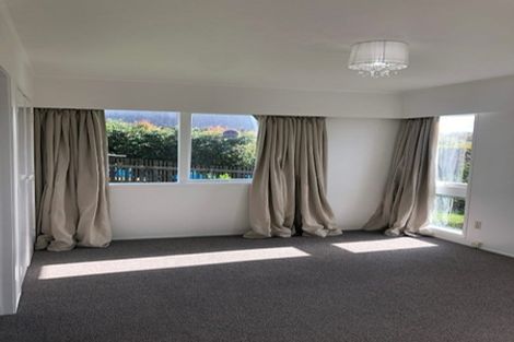 Photo of property in 9 Markham Place, Bucklands Beach, Auckland, 2012