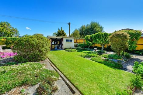 Photo of property in 36 Aorangi Road, Bryndwr, Christchurch, 8053