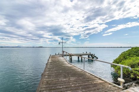 Photo of property in 102 Beachville Road, Redcliffs, Christchurch, 8081