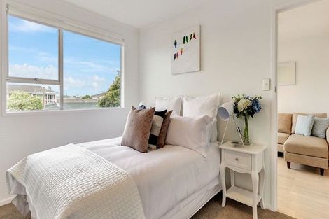 Photo of property in 10/11 Kingsway Avenue, Sandringham, Auckland, 1025
