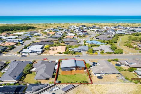 Photo of property in 51 Eastwood Rise, Waimairi Beach, Christchurch, 8083