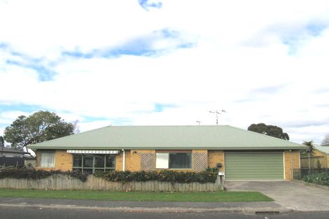 Photo of property in 9 Queen Road, Bellevue, Tauranga, 3110