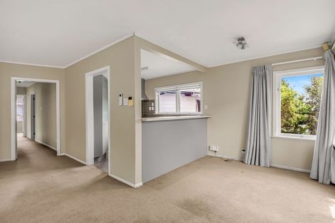 Photo of property in 10 Mackwood Place, Birkdale, Auckland, 0626