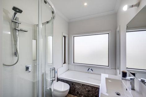 Photo of property in 3 Saint Andrews Road, Havelock North, 4130