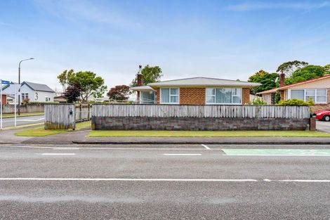 Photo of property in 239 Mangorei Road, Merrilands, New Plymouth, 4312