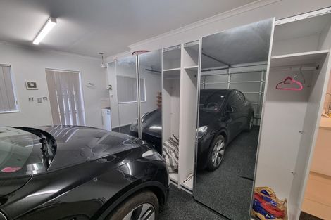 Photo of property in 4 Bruckless Drive, Flat Bush, Auckland, 2019