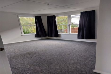 Photo of property in 33 Railway Crescent, Masterton, 5810