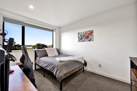 Photo of property in 16a Links Drive, Waiwhakaiho, New Plymouth, 4312