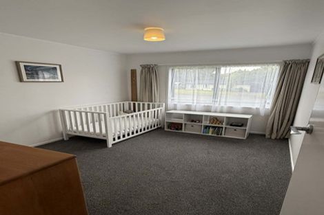 Photo of property in 10 Campbell Place, Pukehangi, Rotorua, 3015