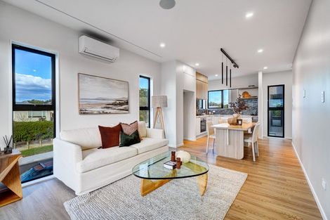 Photo of property in 16 Woodford Avenue, Brookfield, Tauranga, 3110