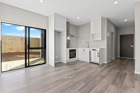 Photo of property in 111 Mutetai Road, Clarks Beach, 2122