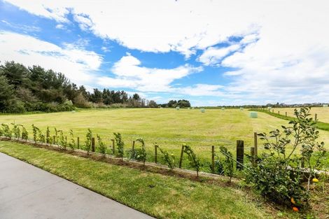Photo of property in 14 Ryder Drive, Waiwhakaiho, New Plymouth, 4312