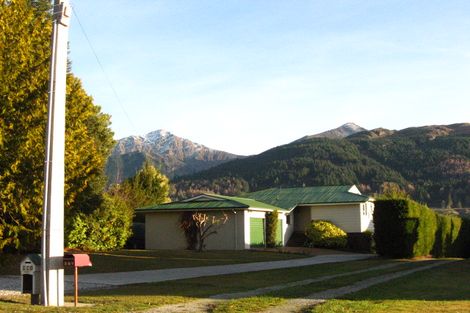 Photo of property in 391 Peninsula Road, Kelvin Heights, Queenstown, 9300