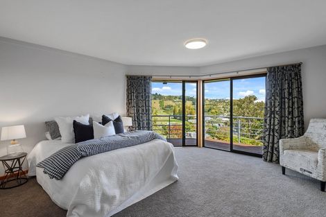 Photo of property in 12 Lucknow Place, Cashmere, Christchurch, 8022