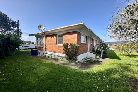 Photo of property in 6/19 Lake Pupuke Drive, Takapuna, Auckland, 0622