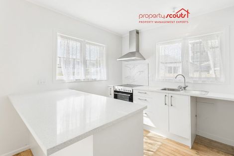 Photo of property in 16 Serjeant Street, Henderson, Auckland, 0612