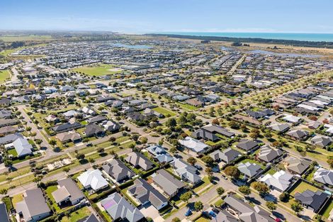 Photo of property in 4 Manuka Street, Pegasus, 7612