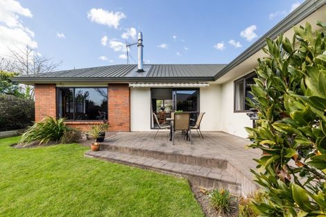 Photo of property in 12 Kingsgate Row, Havelock North, 4130