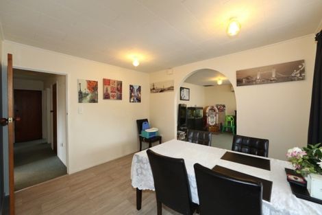 Photo of property in 3 Toop Street, Havelock North, 4130