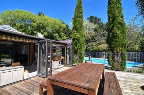 Photo of property in 135 Kent Street, Carterton, 5713