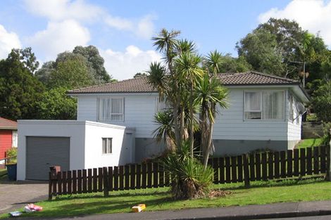 Photo of property in 9 Kemp Road, Massey, Auckland, 0614
