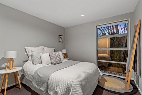 Photo of property in 128a Holly Road, St Albans, Christchurch, 8014