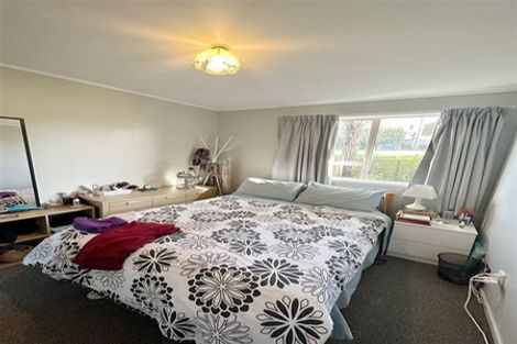 Photo of property in 104 Glendale Road, Glen Eden, Auckland, 0602