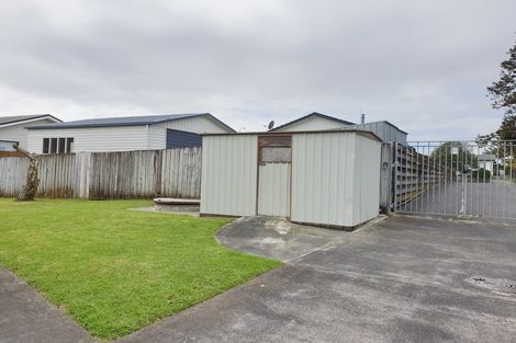 Photo of property in 115 Sykes Road, Weymouth, Auckland, 2103