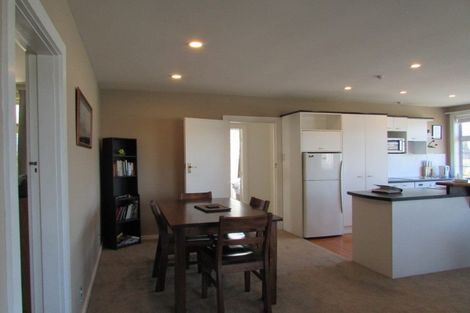 Photo of property in 2 Hawkhurst Road, Lyttelton, 8082