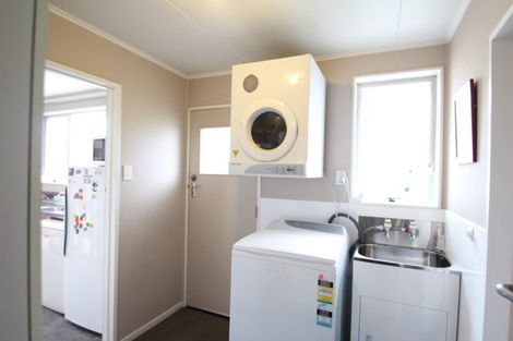 Photo of property in 8 Dale Crescent, East Gore, Gore, 9710