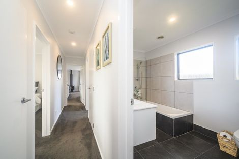 Photo of property in 79 Geraldine Crescent, Cloverlea, Palmerston North, 4412