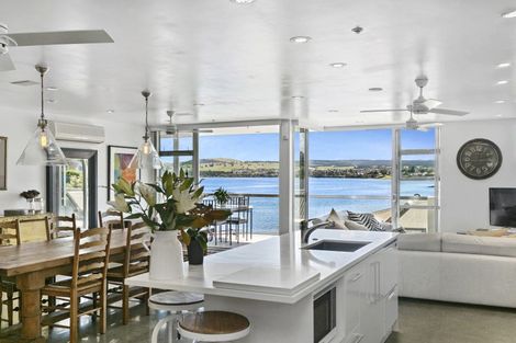 Photo of property in 10/2 Lowell Place, Waipahihi, Taupo, 3330