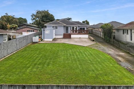 Photo of property in 12 Lane Road, Weymouth, Auckland, 2103
