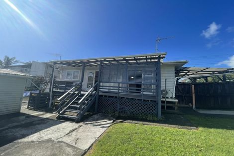 Photo of property in 1 Chartwell Avenue, Glenfield, Auckland, 0629