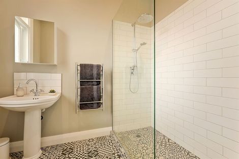 Photo of property in 55 Woodville Street, Edgeware, Christchurch, 8013