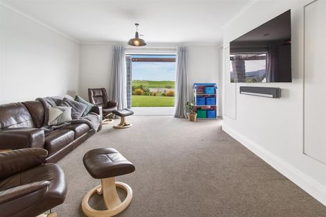 Photo of property in 308 Timaru Road, Waimate, 7978