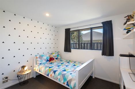 Photo of property in 32 Eyrewell Road, Pegasus, 7612