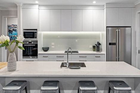 Photo of property in 8 Sarcodia Place, Papamoa Beach, Papamoa, 3118