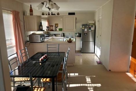 Photo of property in 1/2 Waterloo Road, Milford, Auckland, 0620