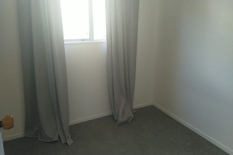 Photo of property in 4/1106 High Street, Taita, Lower Hutt, 5011