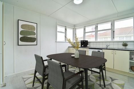 Photo of property in 15 Peterhead Avenue, Flaxmere, Hastings, 4120