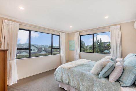 Photo of property in 2 Ellivani Rise, Pukekohe, 2120