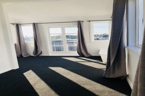 Photo of property in 2/39 Esmonde Road, Takapuna, Auckland, 0622