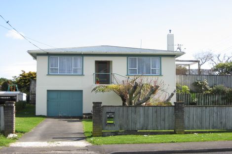 Photo of property in 65 Wallath Road, Westown, New Plymouth, 4310