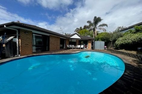 Photo of property in 8 Lucas Way, Albany, Auckland, 0632