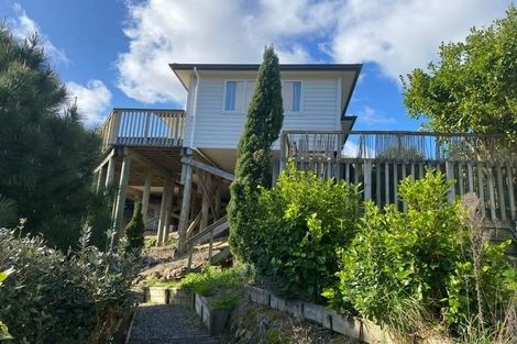 Photo of property in 9 Gifford Grove, Churton Park, Wellington, 6037