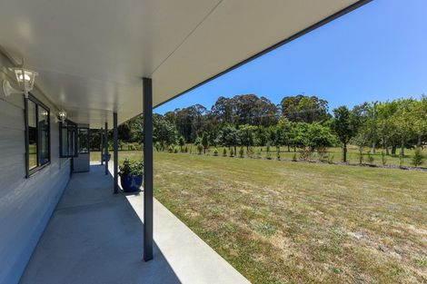 Photo of property in 11 Horton Road, Tasman, Upper Moutere, 7173