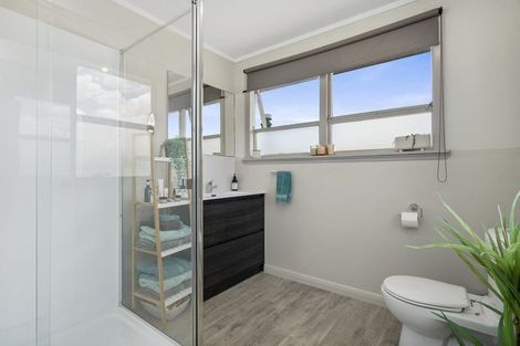 Photo of property in 298 Shakespeare Street, Leamington, Cambridge, 3432